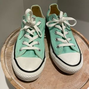 Converse all stars